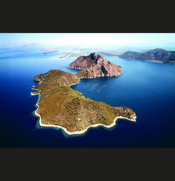 Nafsika Island, le rocher ensoleill&eacute;&nbsp;: 6,9&nbsp;millions d'euros