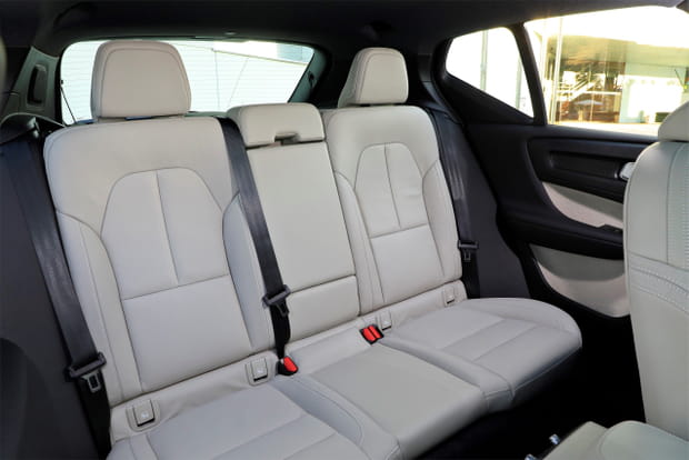 Banquette arrière non coulissante