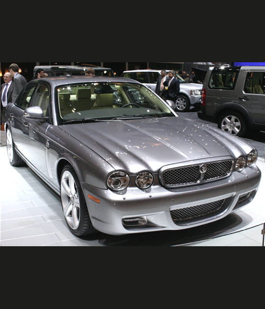 Jaguar XJ