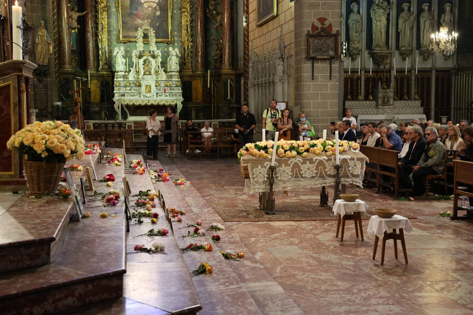 1000&nbsp;roses aux obs&egrave;ques de Dani