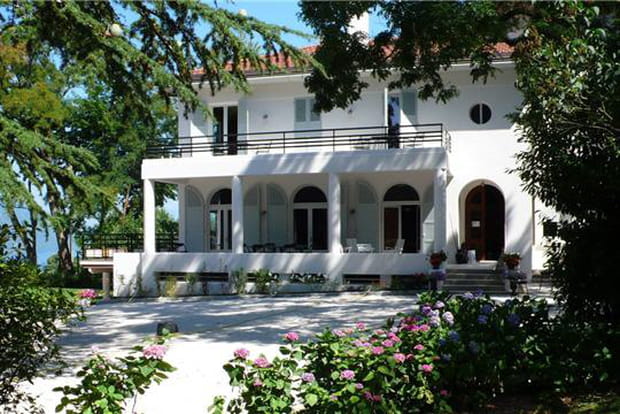 Demeure de charme le long du lac du Bourget