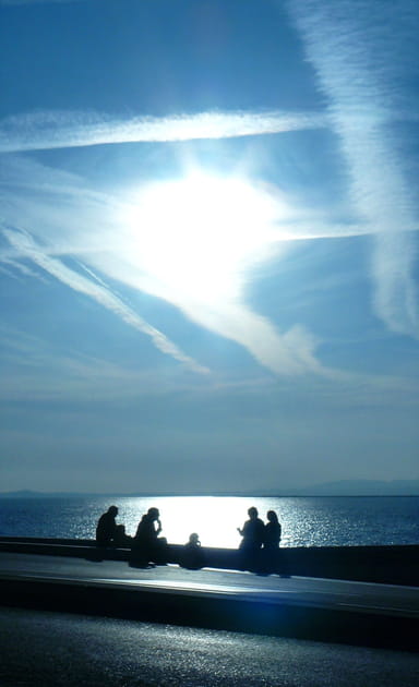 Ciel bleu argent&eacute;