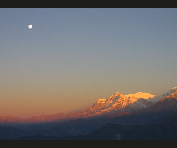Soleil levant sur les Annapurnas
