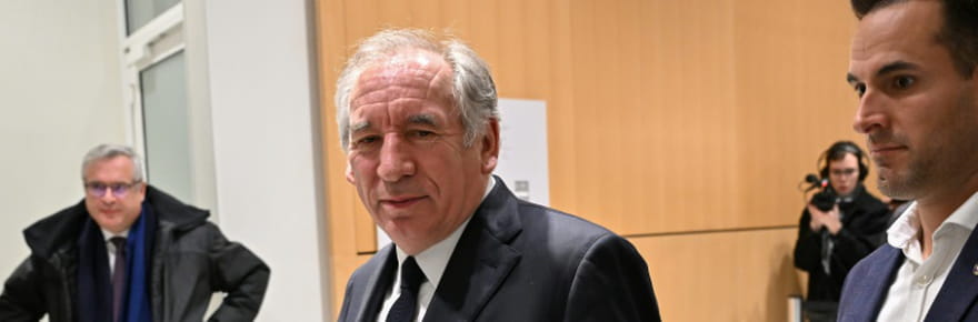 Fran&ccedil;ois Bayrou relax&eacute; dans l'affaire des assistants parlementaires europ&eacute;ens du MoDem