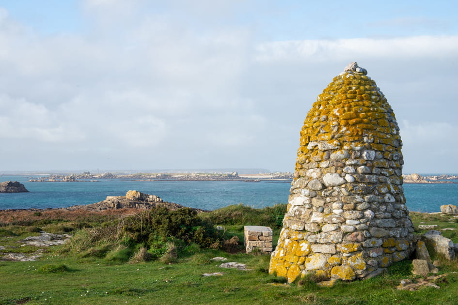 L'&icirc;le de Mol&egrave;ne et ses plages de galets