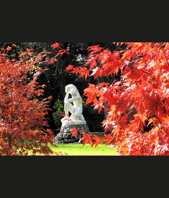 Statue