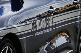 Une voiture fonce dans une terrasse dans la Manche&nbsp;: un malaise &eacute;voqu&eacute;, ce que l'on sait