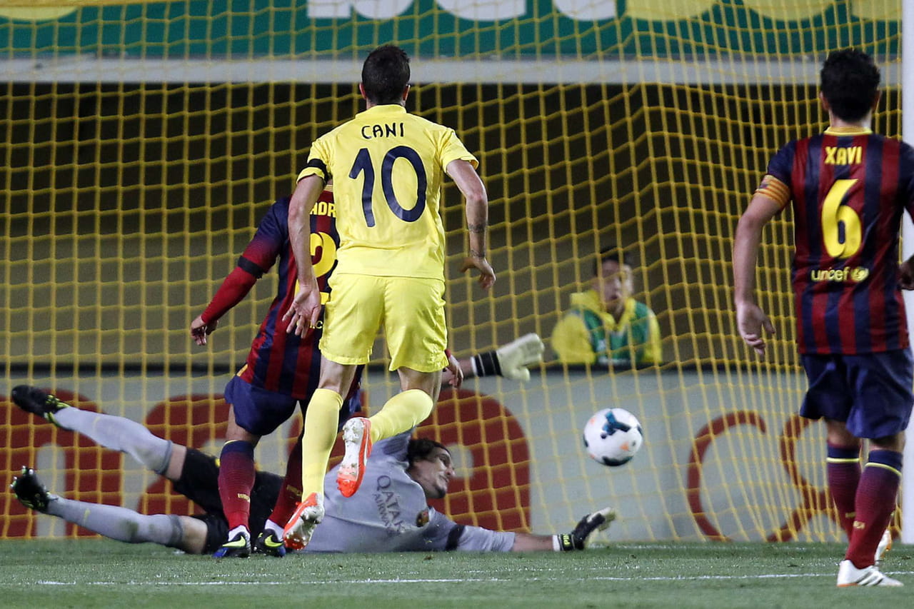 Le jour où le gardien du Barça a triché en Ligue des champions en sifflant avec sa bouche