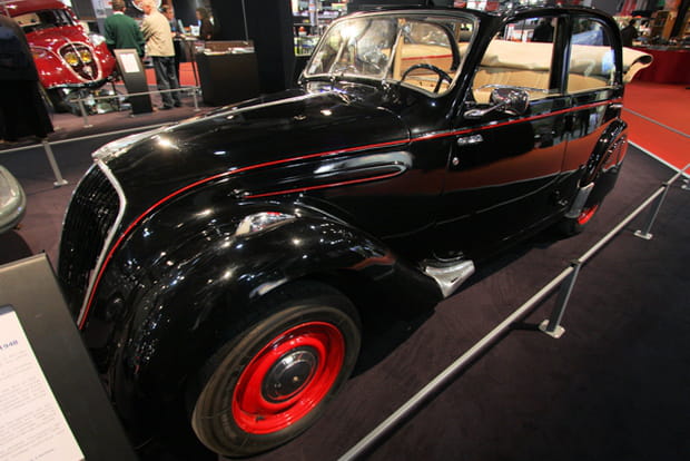 Peugeot 202 BH Berline découvrable