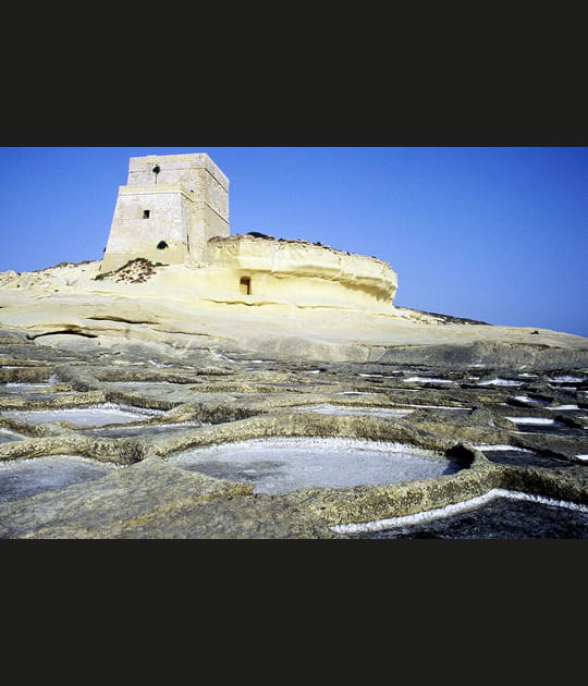 La tour de Xlendi