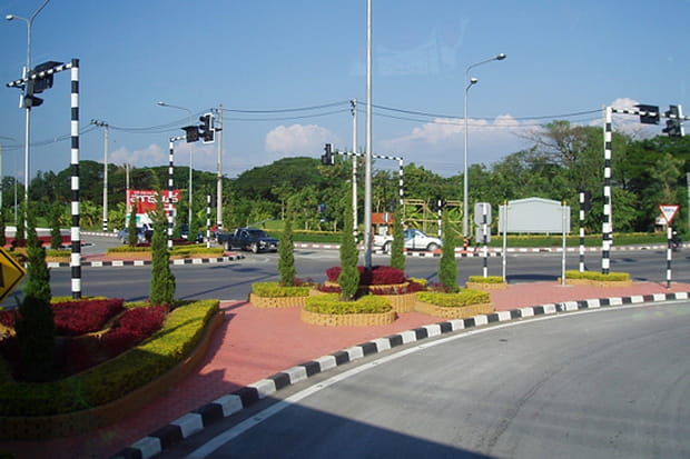 Un rond-point très coloré