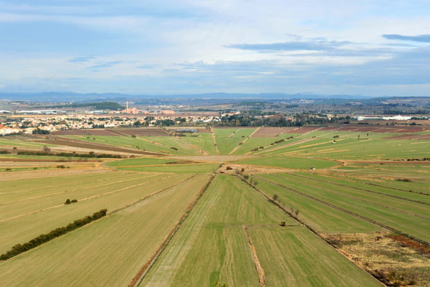 L'étang de Montady, le phénomène hydraulique qui a dessiné un soleil à la place de l'eau
