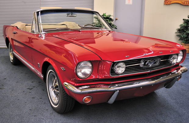 Ford Mustang Convertible