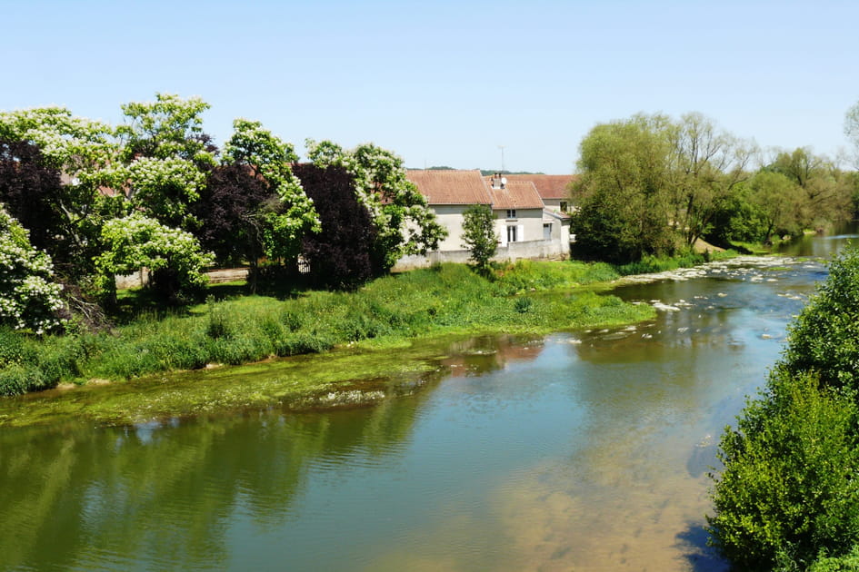 Le long de la Meuse &agrave; v&eacute;lo