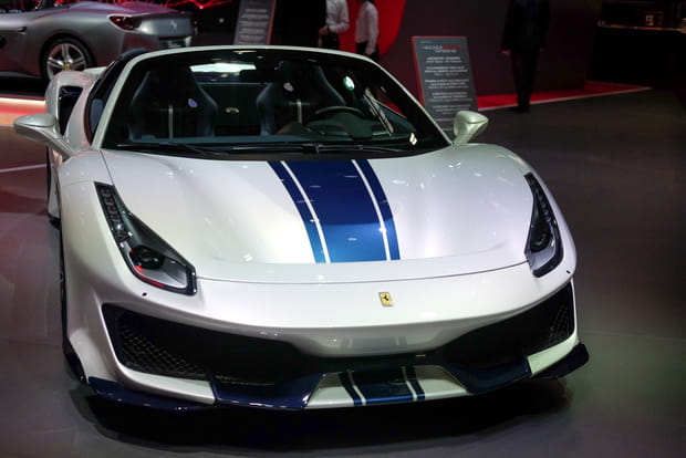 Ferrari dévoile la version cabriolet de sa 488 Pista