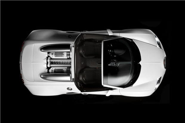 Vue aérienne de la Bugatti Grand Sport