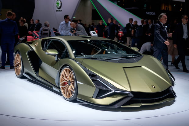 Un premier modèle hybride pour Lamborghini