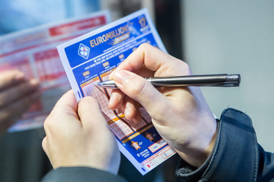 R&eacute;sultat de l'Euromillions (FDJ)&nbsp;: le tirage du mardi 1er juillet 2025&nbsp;[EN LIGNE]
