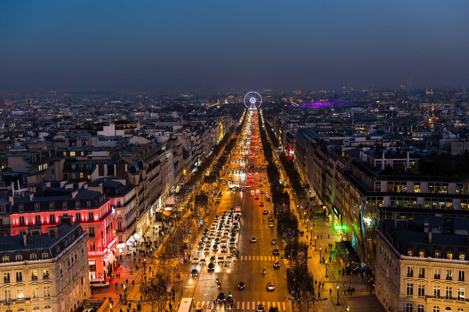 Les Champs Elys&eacute;es &agrave; paillettes