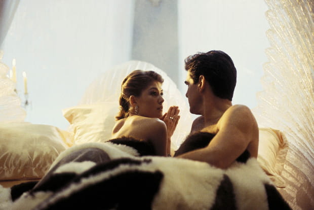Rosamund Pike dans "Meurs un autre jour"