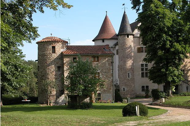 Des châteaux par milliers