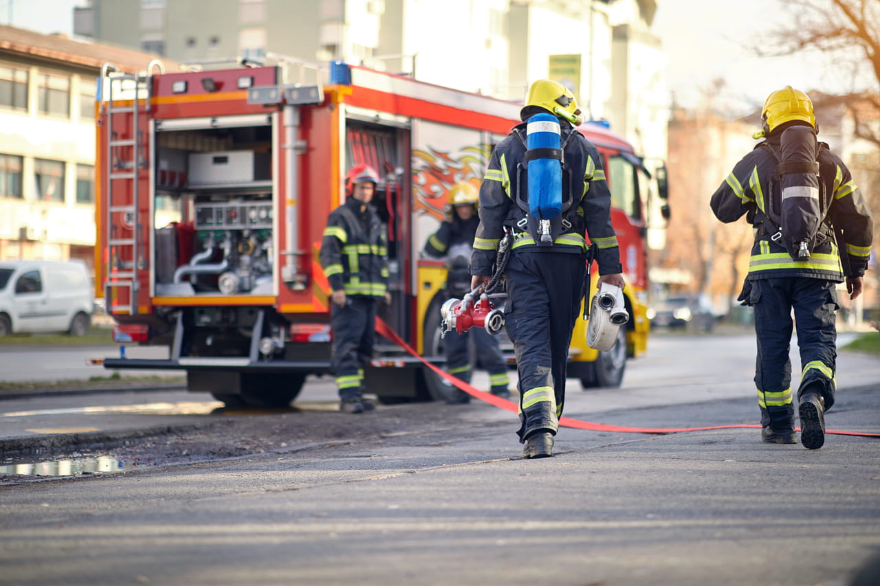 Un homme retrouvé mort après un incendie dans un appartement à Lyon