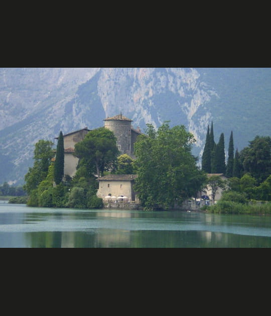 Padergnone &agrave; fleur d'eau