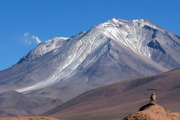 Le volcan Ollagüe