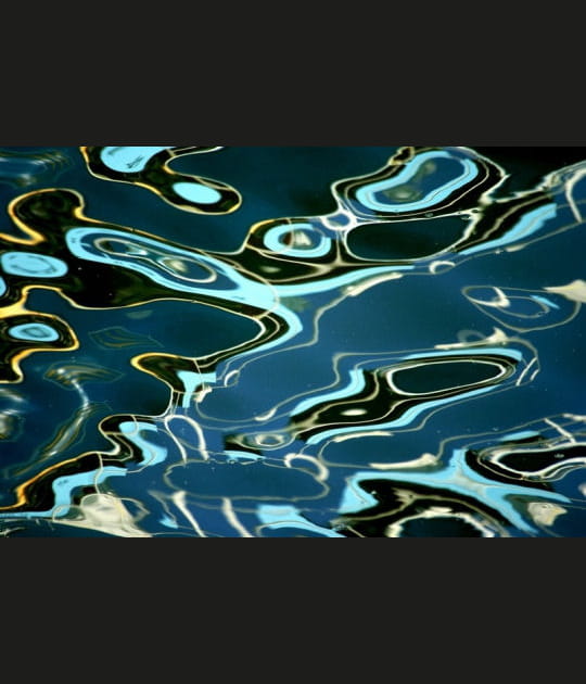 Dr&ocirc;le de reflets