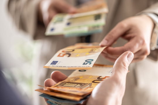 Un nouveau pays passe &agrave; l'Euro, le caf&eacute; y co&ucirc;tera 1&nbsp;euro
