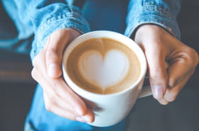 On a toujours interdit le caf&eacute; &agrave; ces personnes, il serait finalement &quot;protecteur&quot; selon ce cardiologue