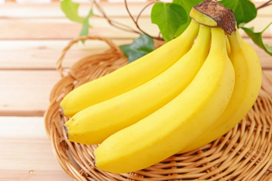 Les bananes dureront 10&nbsp;jours de plus sans devenir molles ou noires&nbsp;: il suffit de les conserver comme &ccedil;a