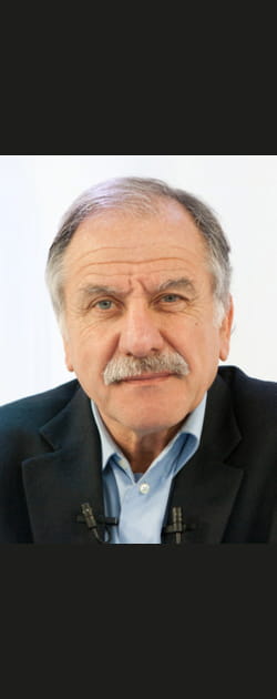 No&euml;l Mam&egrave;re, journaliste