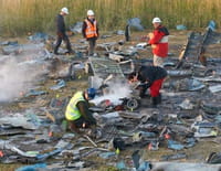 Dangers dans le ciel : Le cargo de la mort / Autorité fatale