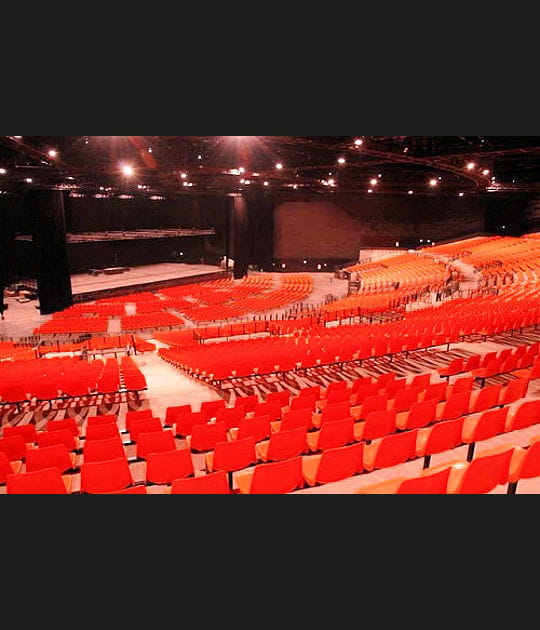 Jusqu'&agrave; 10&nbsp;000&nbsp;spectateurs