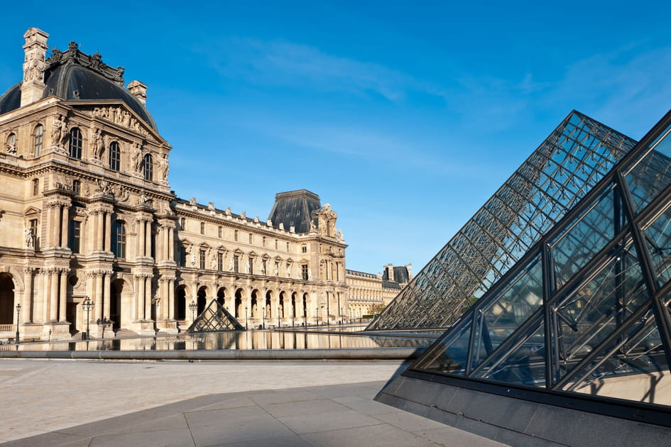 Le mus&eacute;e du Louvre &agrave; Paris