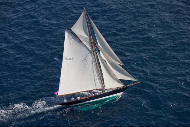 4e : le voilier Pen Duick en Bretagne