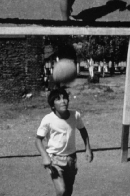 Diego Maradona, une vie d'exc&egrave;s entre ombre et lumi&egrave;re