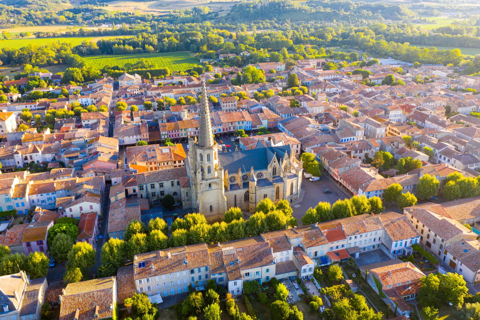 Mirepoix, bastide m&eacute;di&eacute;vale au c&oelig;ur du Pays Cathare