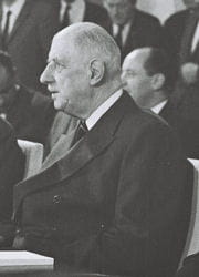 charles de gaulle, 1er président de la ve république.