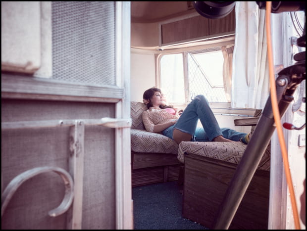 Laetitia Casta, lascive dans le Calendrier Pirelli 2019