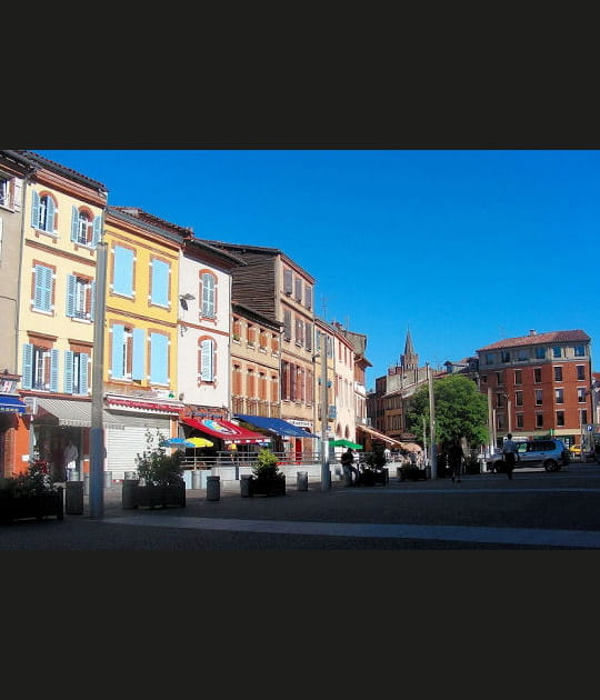 La place Arnaud Bernard