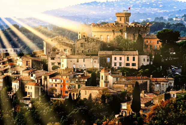 Cagnes-sur-mer et son joyau médiéval perché sur les hauteurs