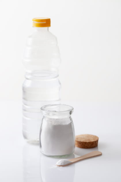 Une odeur de canalisation dans la salle de bains&nbsp;? Avez-vous essay&eacute; le vinaigre blanc&nbsp;?