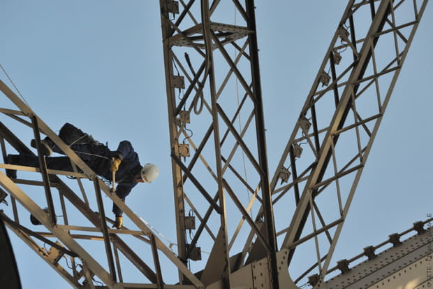 Une tour toujours peinte à la main