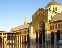 De l'Orient à l'Occident : L'âge d'or islamique