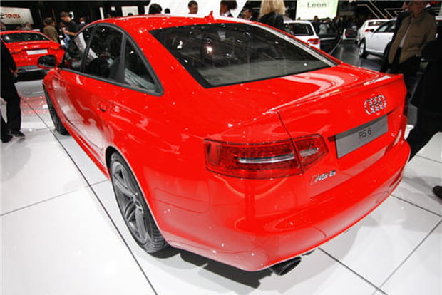 Un arrière tout aussi discret