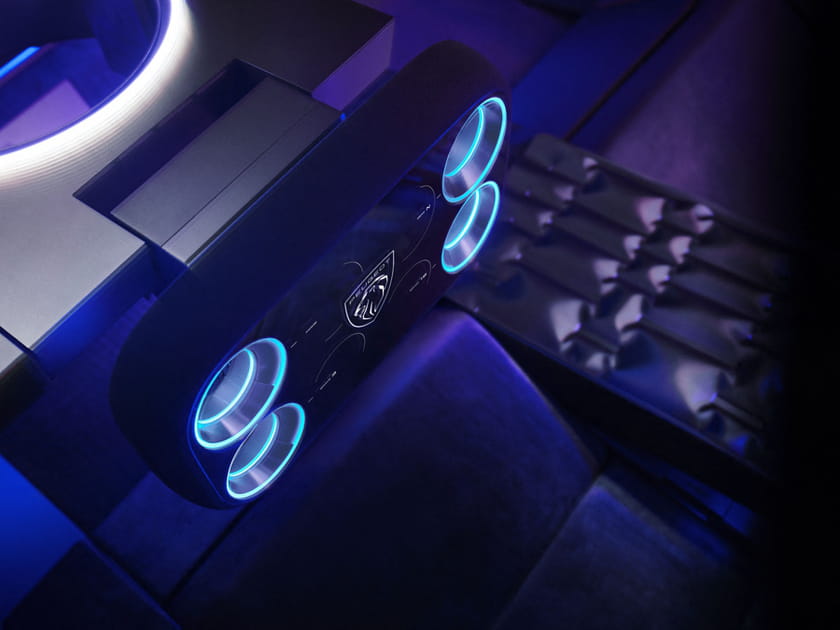 Peugeot Inception Concept&nbsp;: plus de volant... mais des touches comme un jeu vid&eacute;o&nbsp;!