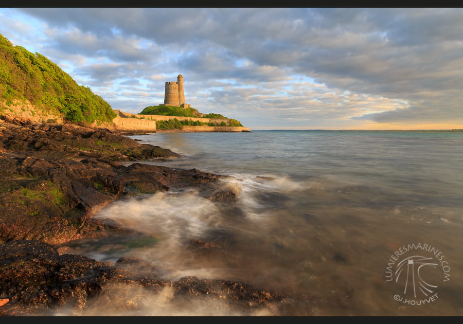 La Hougue, d'une mire &agrave; l'autre