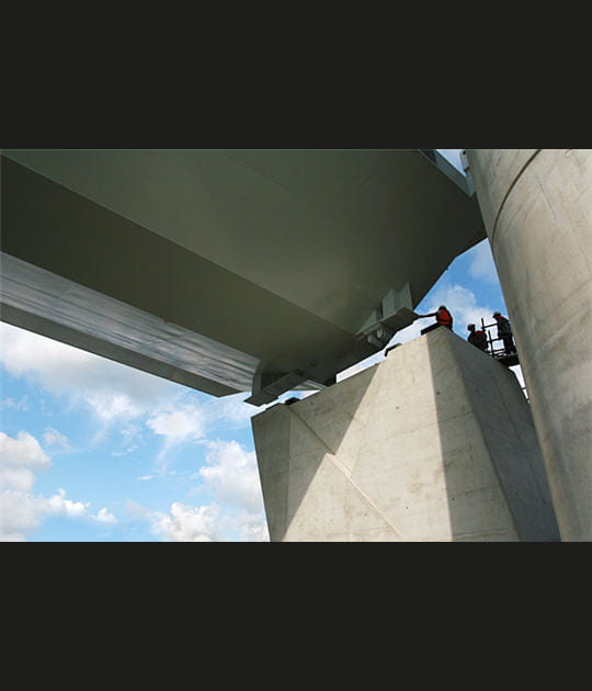 Pose d'un tablier au millim&egrave;tre pr&egrave;s